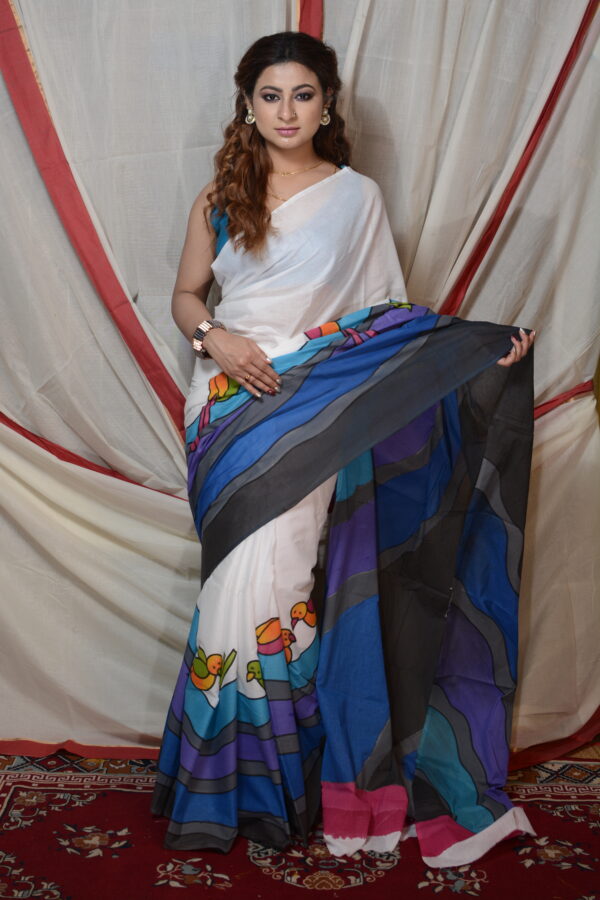 Shelis Hand Painted White & Cotton Saree With Floral Motifs - Image 3