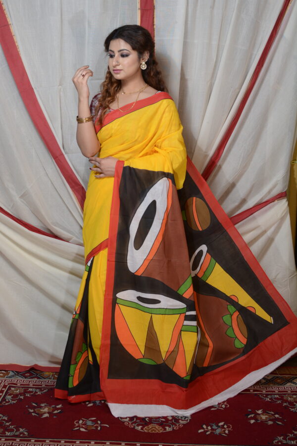 Shelis Hand Paint Bengal Tat Saree: Authentic Bengali design saree made from pure cotton, perfect for summer. Get yours today and embrace the beauty of Indian ethnic wear. - Image 4