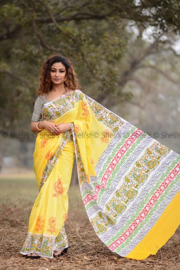 Shelis Hand Block Printed Cotton Mulmul Saree - Image 2